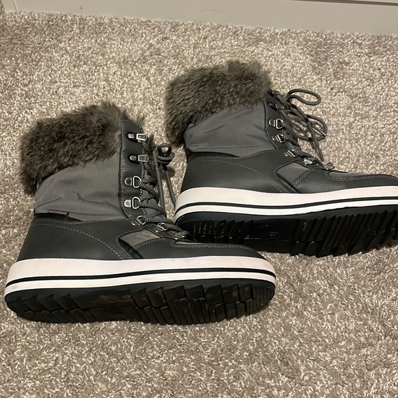 Cougar Waterproof Winter Boots - Picture 3 of 3